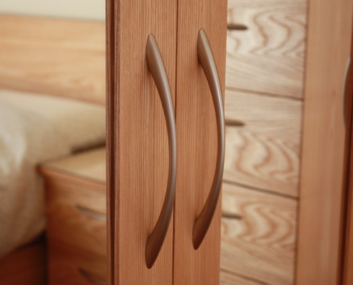 mirrored wardrobe door handle detail
